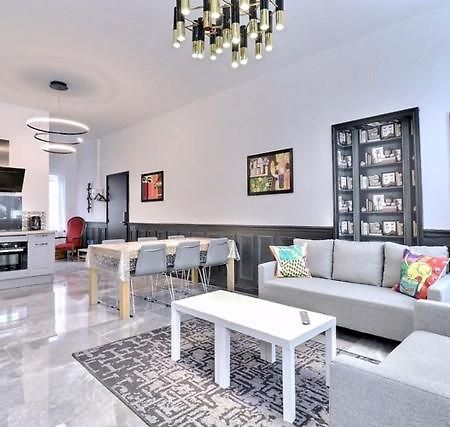 Les Appartements Fenelon Le Cateau-Cambresis ภายนอก รูปภาพ