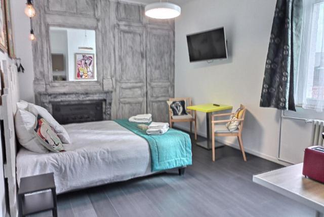 Les Appartements Fenelon Le Cateau-Cambresis ภายนอก รูปภาพ
