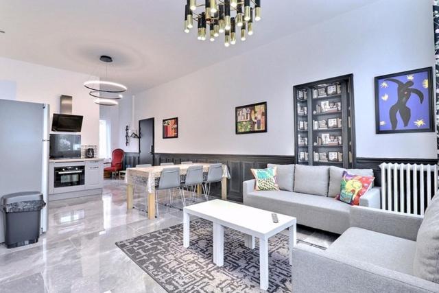 Les Appartements Fenelon Le Cateau-Cambresis ภายนอก รูปภาพ