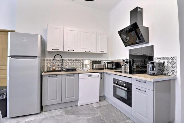 Les Appartements Fenelon Le Cateau-Cambresis ภายนอก รูปภาพ