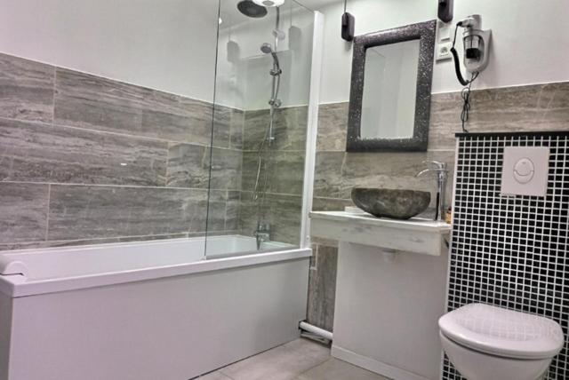 Les Appartements Fenelon Le Cateau-Cambresis ภายนอก รูปภาพ