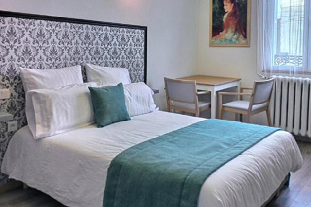 Les Appartements Fenelon Le Cateau-Cambresis ภายนอก รูปภาพ